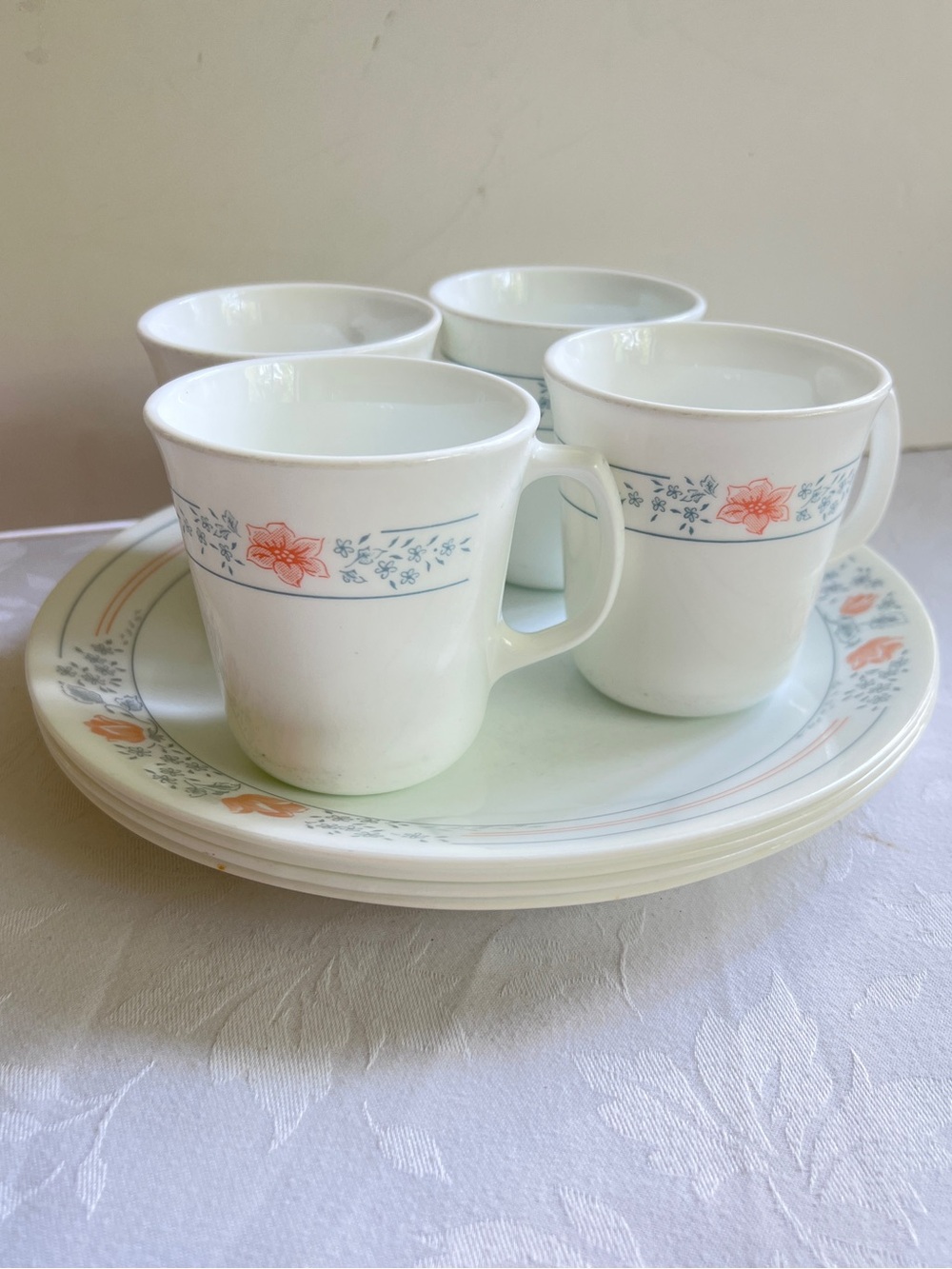 Corelle Apricot Grove 4 Dinner Plates + 4 Mugs